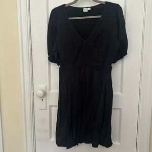 Gap smocked dress. Size M. Worn once. 100% cotton